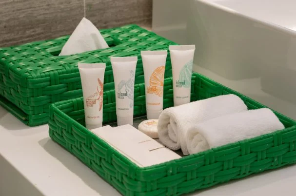 5 Skin Care Tips Every Woman Should Know When Traveling